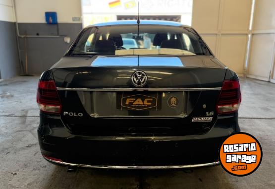 Autos - Volkswagen POLO 1.6 COMFORTLINE 2016 GNC 137000Km - En Venta