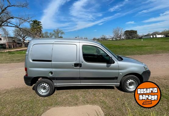 Utilitarios - Peugeot Partner 2017 Diesel 51000Km - En Venta