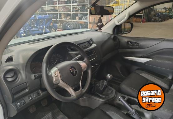 Camionetas - Renault Alaskan Intens 2023 Diesel 100000Km - En Venta