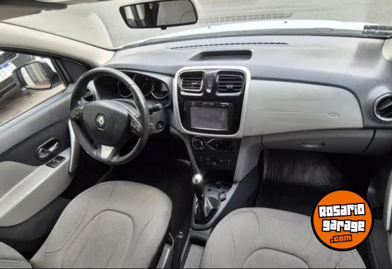 Autos - Renault Logan privilege 1ra mano 2017 Nafta 130000Km - En Venta