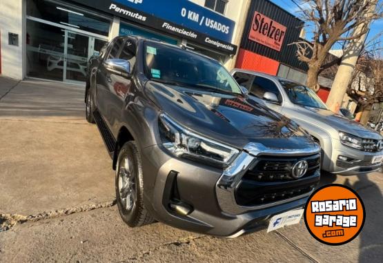 Autos - Toyota Hilux SRV 2.8 4x2 AT 2023 Diesel 59000Km - En Venta