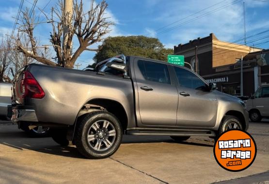 Autos - Toyota Hilux SRV 2.8 4x2 AT 2023 Diesel 59000Km - En Venta