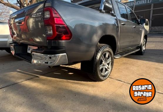 Autos - Toyota Hilux SRV 2.8 4x2 AT 2023 Diesel 59000Km - En Venta