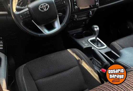 Autos - Toyota Hilux SRV 2.8 4x2 AT 2023 Diesel 59000Km - En Venta