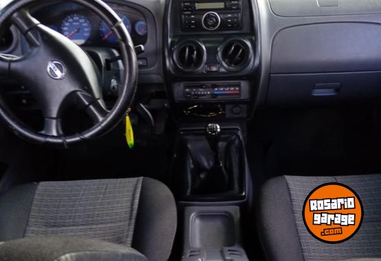 Camionetas - Nissan Np300 2011 Diesel 232700Km - En Venta