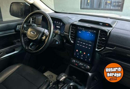 Camionetas - Ford RANGER LIMITED V6 2024 Diesel 65000Km - En Venta