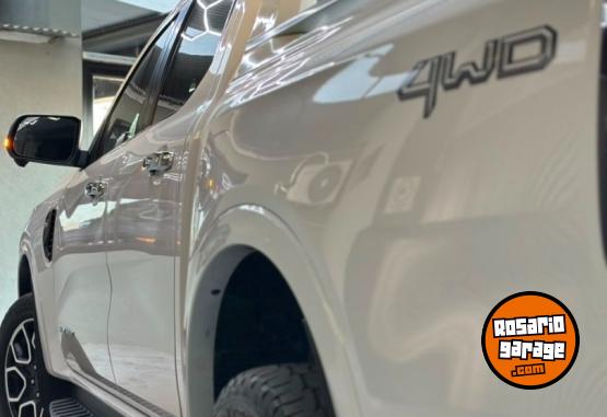 Camionetas - Ford RANGER LIMITED V6 2024 Diesel 65000Km - En Venta