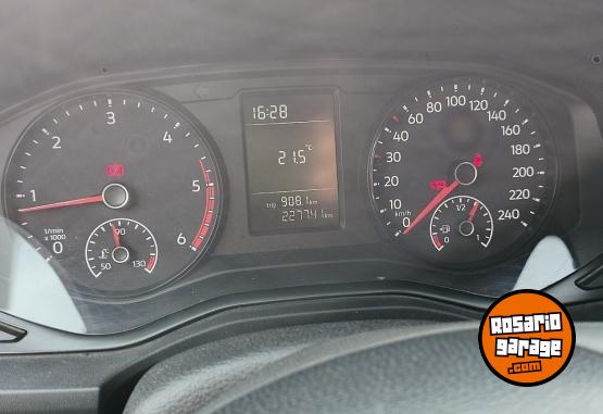 Camionetas - Volkswagen Amarok trendline 2018 Diesel 227000Km - En Venta
