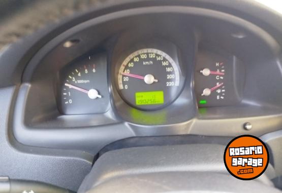 Camionetas - Kia Sportage 4x2 full 2008 Diesel 196000Km - En Venta