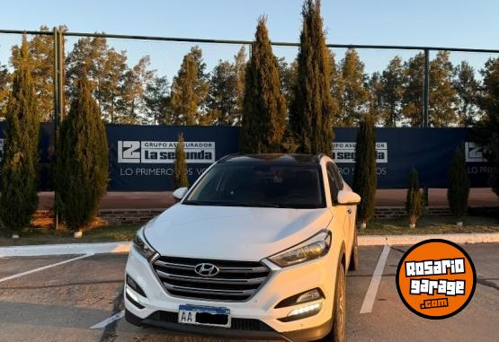 Camionetas - Hyundai Tucson 2016 Diesel 104000Km - En Venta