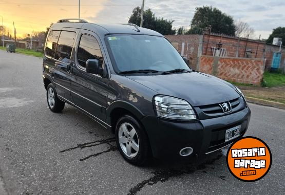 Utilitarios - Peugeot Parner 2013 Nafta 150000Km - En Venta