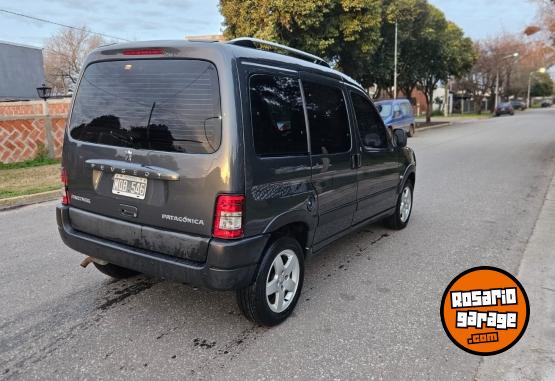 Utilitarios - Peugeot Parner 2013 Nafta 150000Km - En Venta