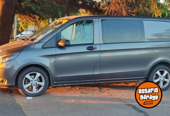 Utilitarios - Mercedes Benz Vito Plus AA 2018 Diesel 120000Km - En Venta