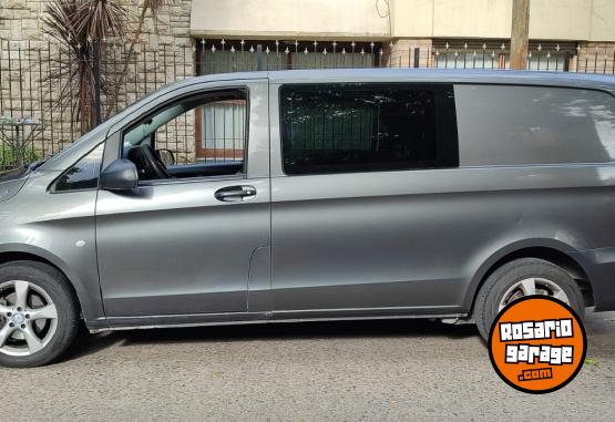 Utilitarios - Mercedes Benz Vito Plus AA 2018 Diesel 120000Km - En Venta