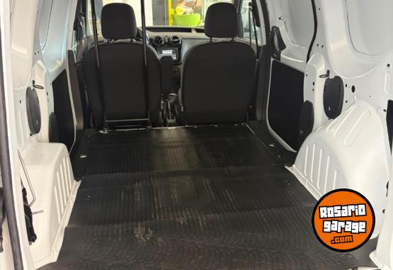 Utilitarios - Renault KANGOO 2026 Nafta 0Km - En Venta