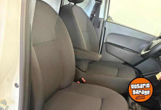 Utilitarios - Renault KANGOO 2026 Nafta 0Km - En Venta