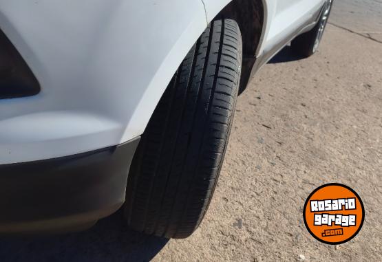 Autos - Ford Ecosport 2015 freestyle 2017 GNC 98000Km - En Venta