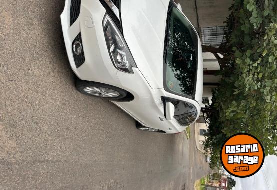 Autos - Nissan 2017 2017 Nafta 105000Km - En Venta