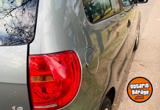 Autos - Volkswagen FOX 2010 Nafta 96700Km - En Venta