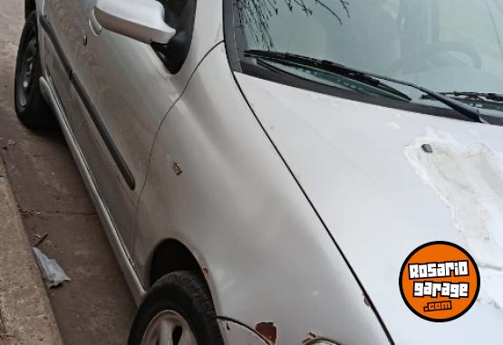 Autos - Fiat Siena 2004 Nafta 185000Km - En Venta