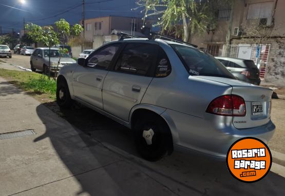 Autos - Chevrolet Clasic 2011 GNC 300000Km - En Venta
