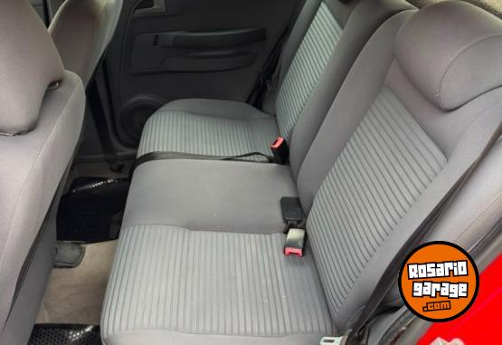 Autos - Volkswagen Suran 2010 Nafta 162000Km - En Venta