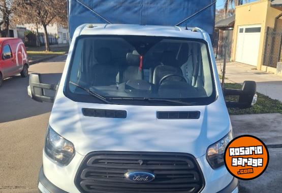 Utilitarios - Ford Transit chasis 2017 Diesel 64000Km - En Venta