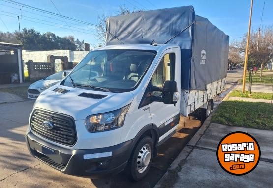 Utilitarios - Ford Transit chasis 2017 Diesel 64000Km - En Venta
