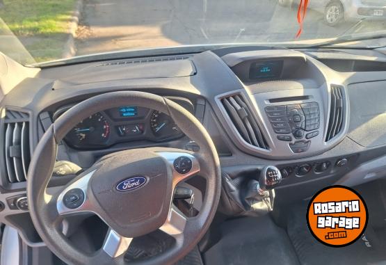 Utilitarios - Ford Transit chasis 2017 Diesel 64000Km - En Venta