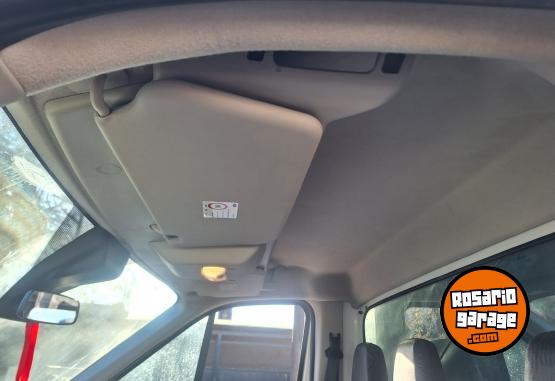 Utilitarios - Ford Transit chasis 2017 Diesel 64000Km - En Venta