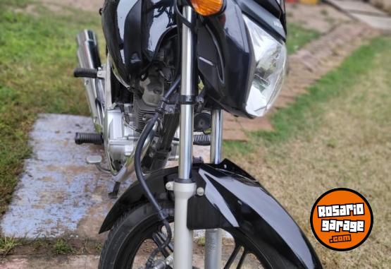 Motos - Honda New titan 2020 Nafta 28000Km - En Venta