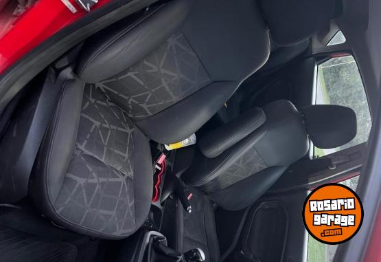 Autos - Ford Fiesta kinetick titanium 2013 Nafta 189000Km - En Venta