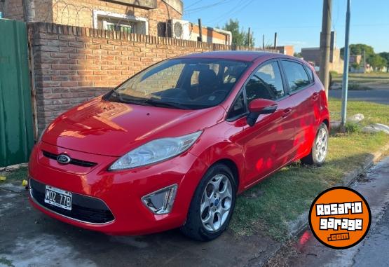 Autos - Ford Fiesta kinetick titanium 2013 Nafta 189000Km - En Venta
