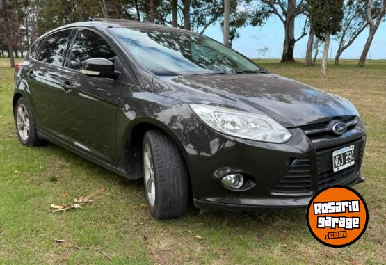Autos - Ford FOCUS SE PLUS 2013 Nafta 176000Km - En Venta