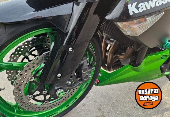 Motos - Kawasaki Z1000 SUPER NAKED 2014 Nafta 20300Km - En Venta