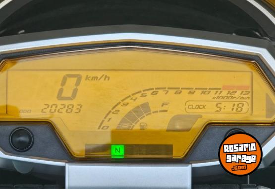 Motos - Kawasaki Z1000 SUPER NAKED 2014 Nafta 20300Km - En Venta