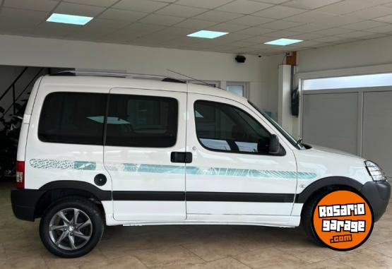 Utilitarios - Peugeot PARTNER PATAGONICA 2021 Nafta 29679Km - En Venta