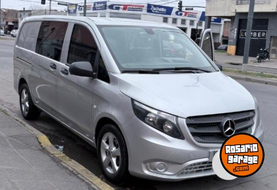 Utilitarios - Mercedes Benz Vito furgón mixto 2019 Diesel 22Km - En Venta