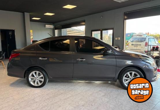 Autos - Nissan Versa advance 1.6 2017 Nafta 140000Km - En Venta