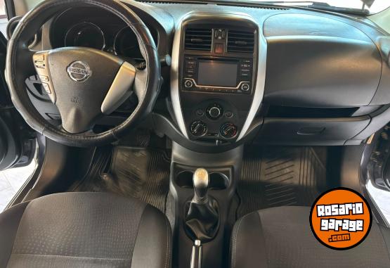 Autos - Nissan Versa advance 1.6 2017 Nafta 140000Km - En Venta