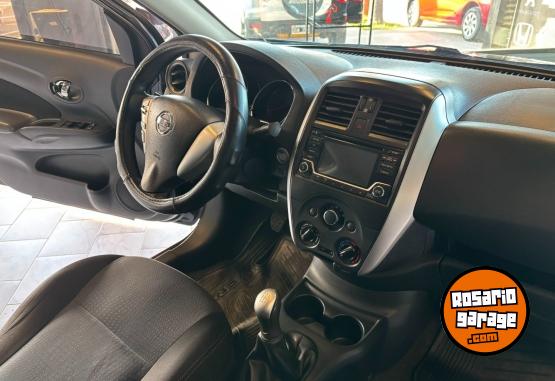 Autos - Nissan Versa advance 1.6 2017 Nafta 140000Km - En Venta