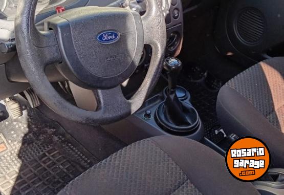 Autos - Ford Fiesta 1.6 ambiente plus 2006 Nafta 126000Km - En Venta