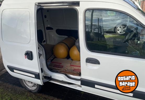 Utilitarios - Renault RENAULT KANGOO 2015 GNC 198000Km - En Venta