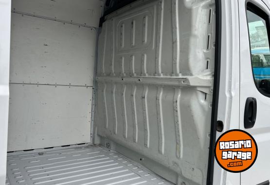 Utilitarios - Peugeot Boxer L3H2 2024 Diesel 235000Km - En Venta
