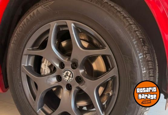 Autos - Alfa Romeo Stelvio 2019 Nafta 70900Km - En Venta