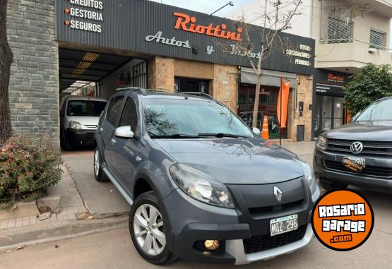 Autos - Renault SANDERO STEPWAY EXPRESSIO 2013 Nafta 133000Km - En Venta