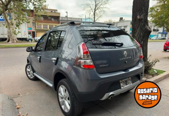 Autos - Renault SANDERO STEPWAY EXPRESSIO 2013 Nafta 133000Km - En Venta