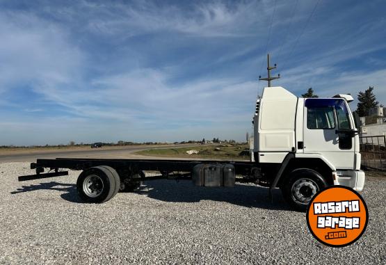 Camiones y Grúas - Ford cargo 1722e - En Venta