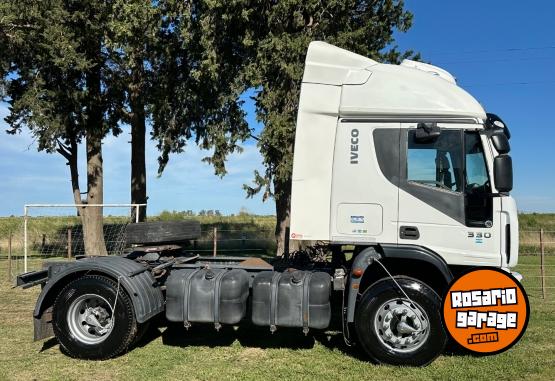 Camiones y Grúas - Iveco cursor 330 - En Venta