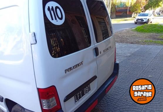 Utilitarios - Peugeot Partner 2012 Diesel 300000Km - En Venta